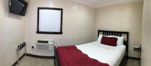 nite inn walking distance to universal studios hollywood