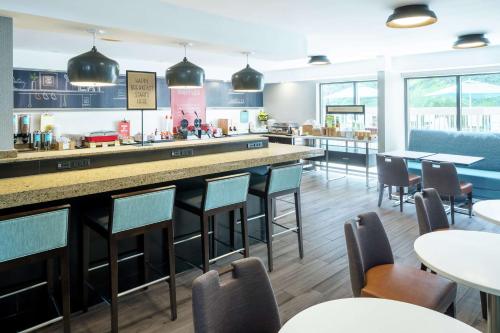 hampton inn los angeles santa clarita