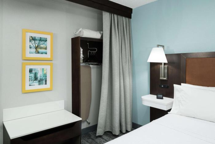 hampton inn los angeles santa clarita