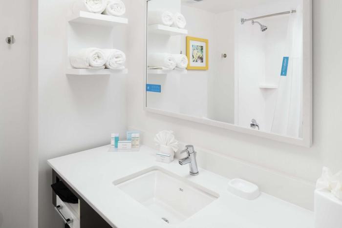 hampton inn los angeles santa clarita