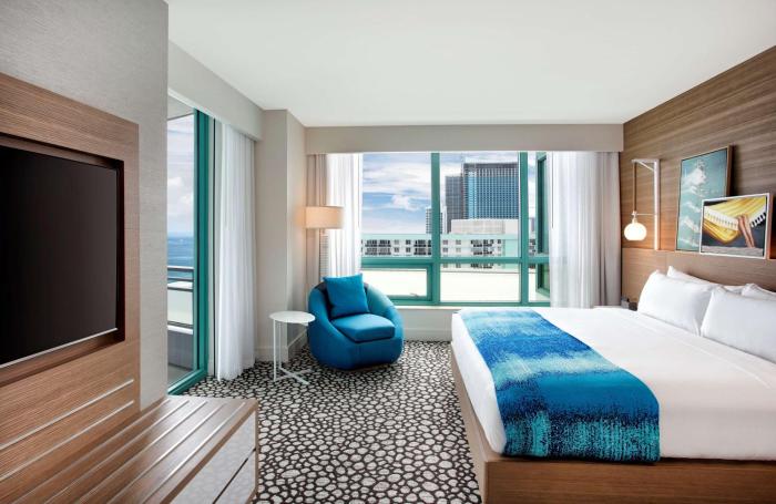 diplomat beach resort hollywood curio collection by hilton