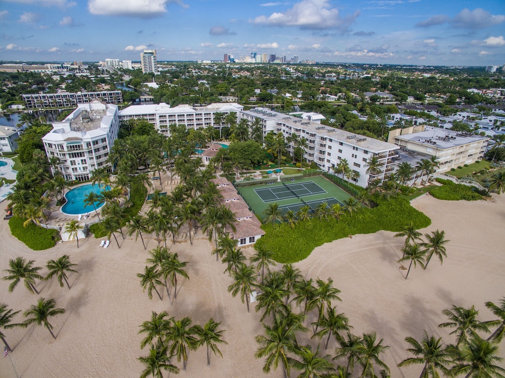 lago mar beach resort and club