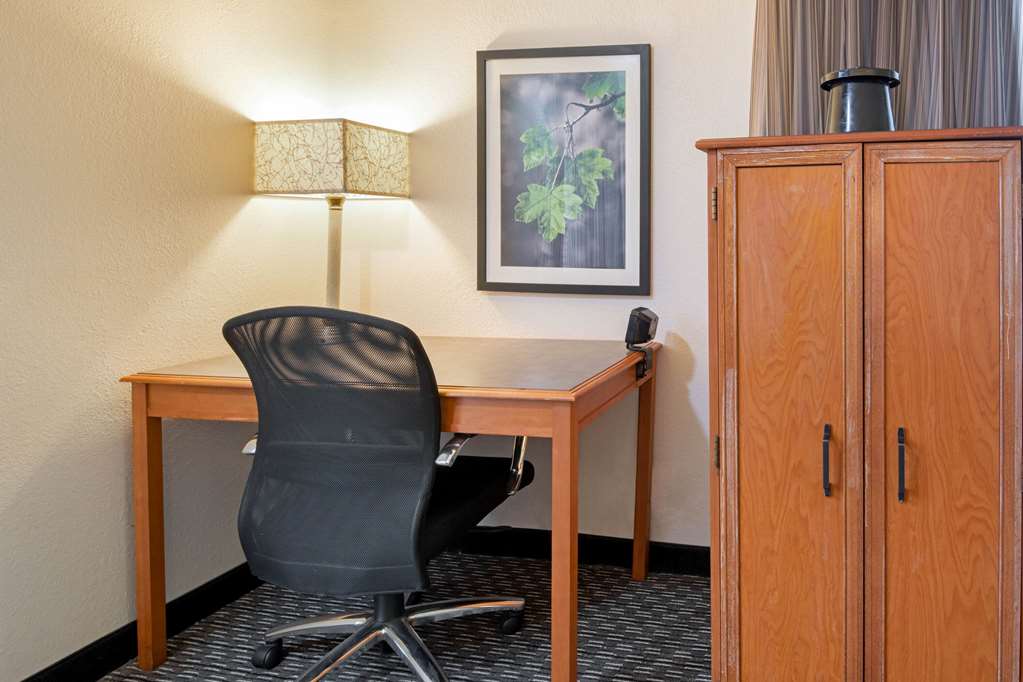 la quinta inn san antonio toepperwein 640