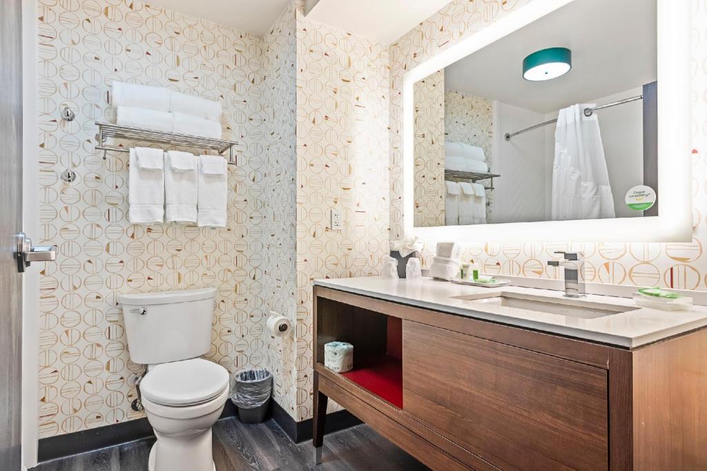 holiday inn st petersburg west by ihg