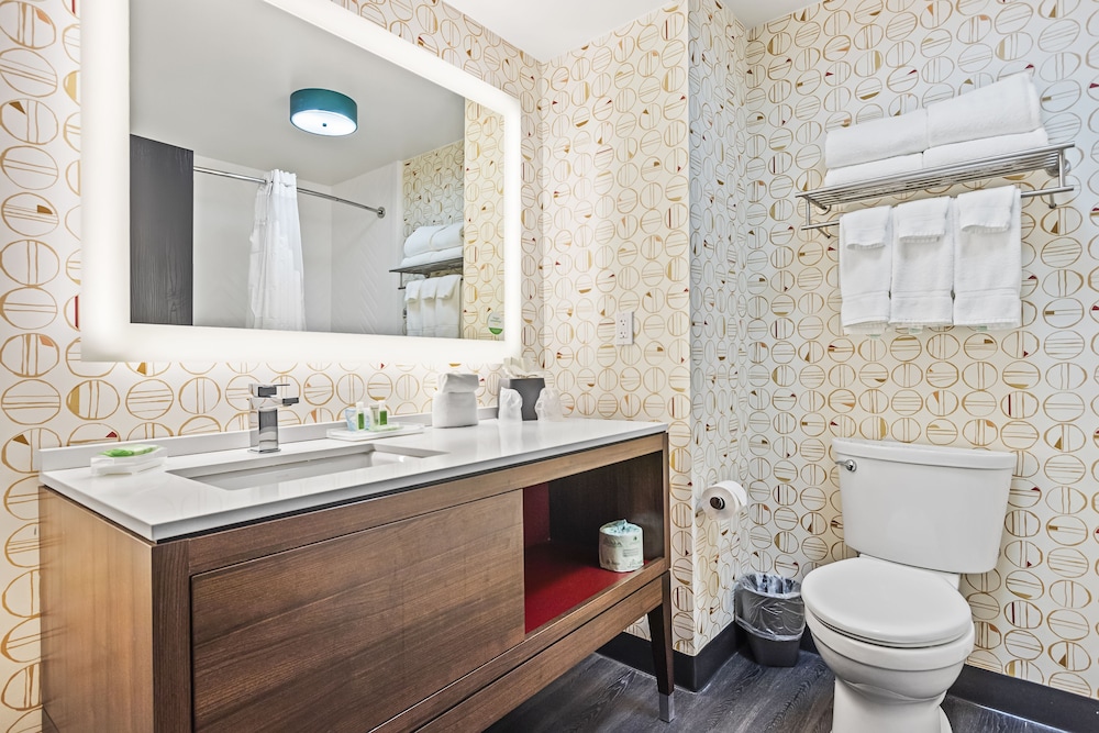 holiday inn st petersburg west by ihg