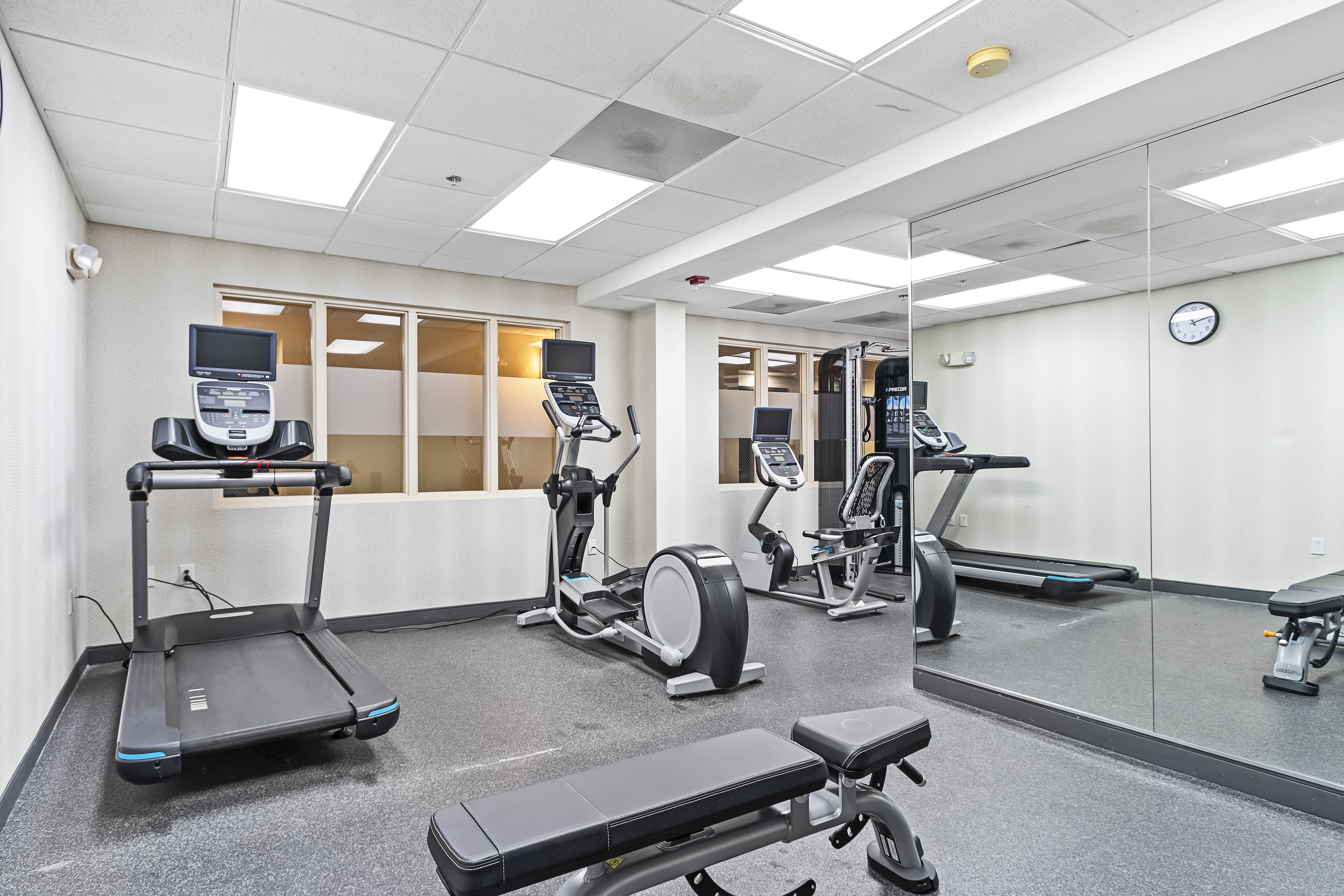 holiday inn st petersburg west by ihg