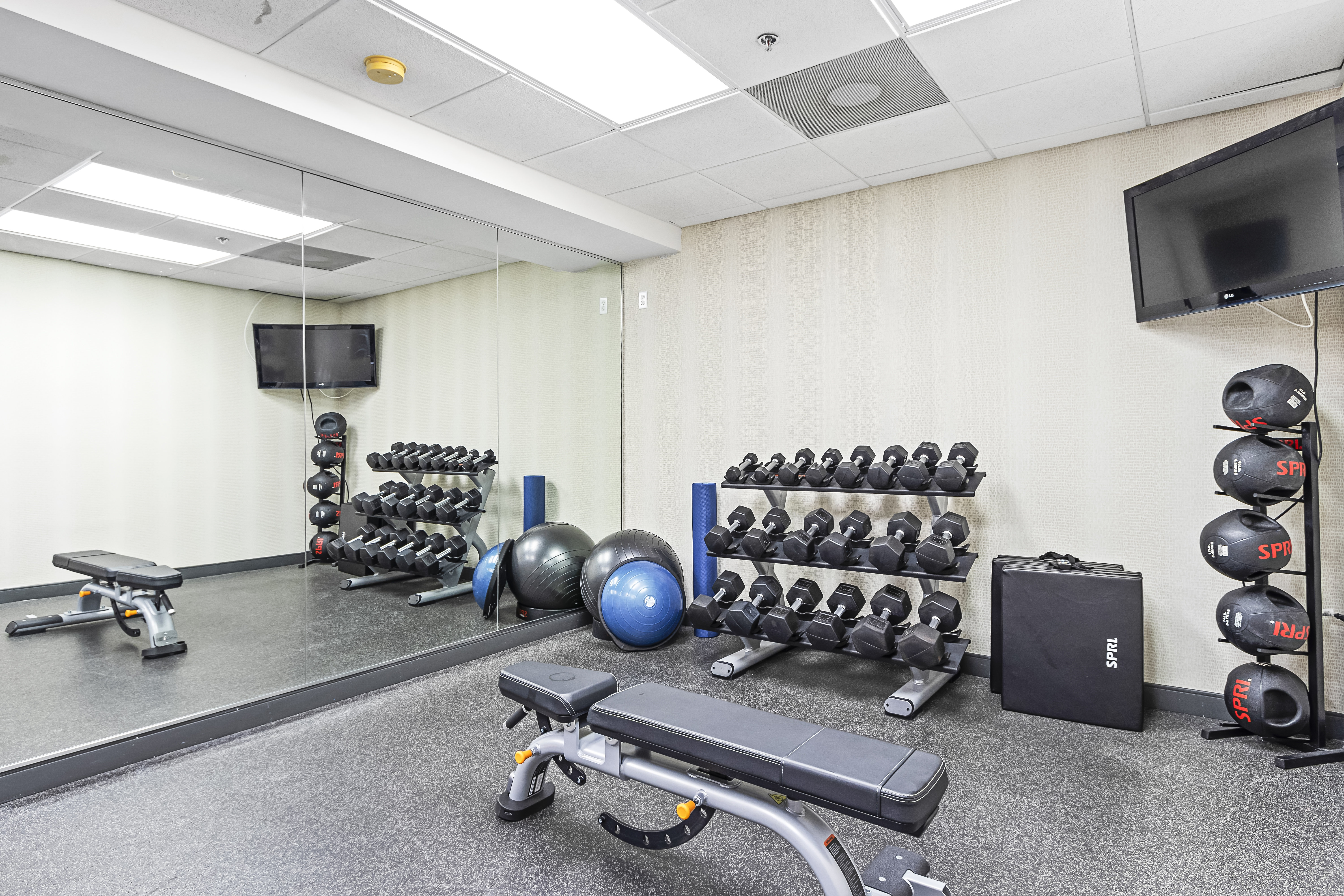 holiday inn st petersburg west by ihg