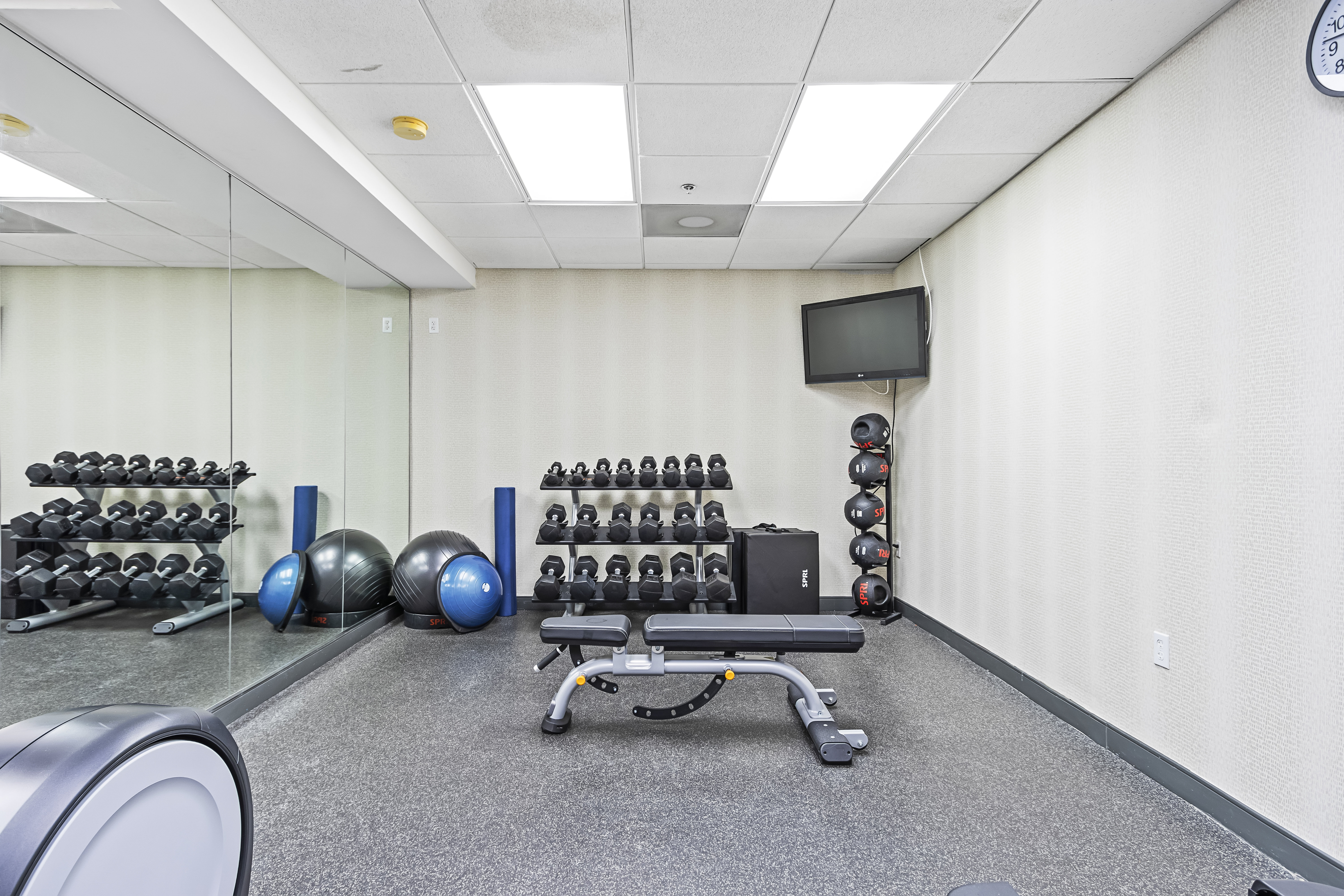 holiday inn st petersburg west by ihg
