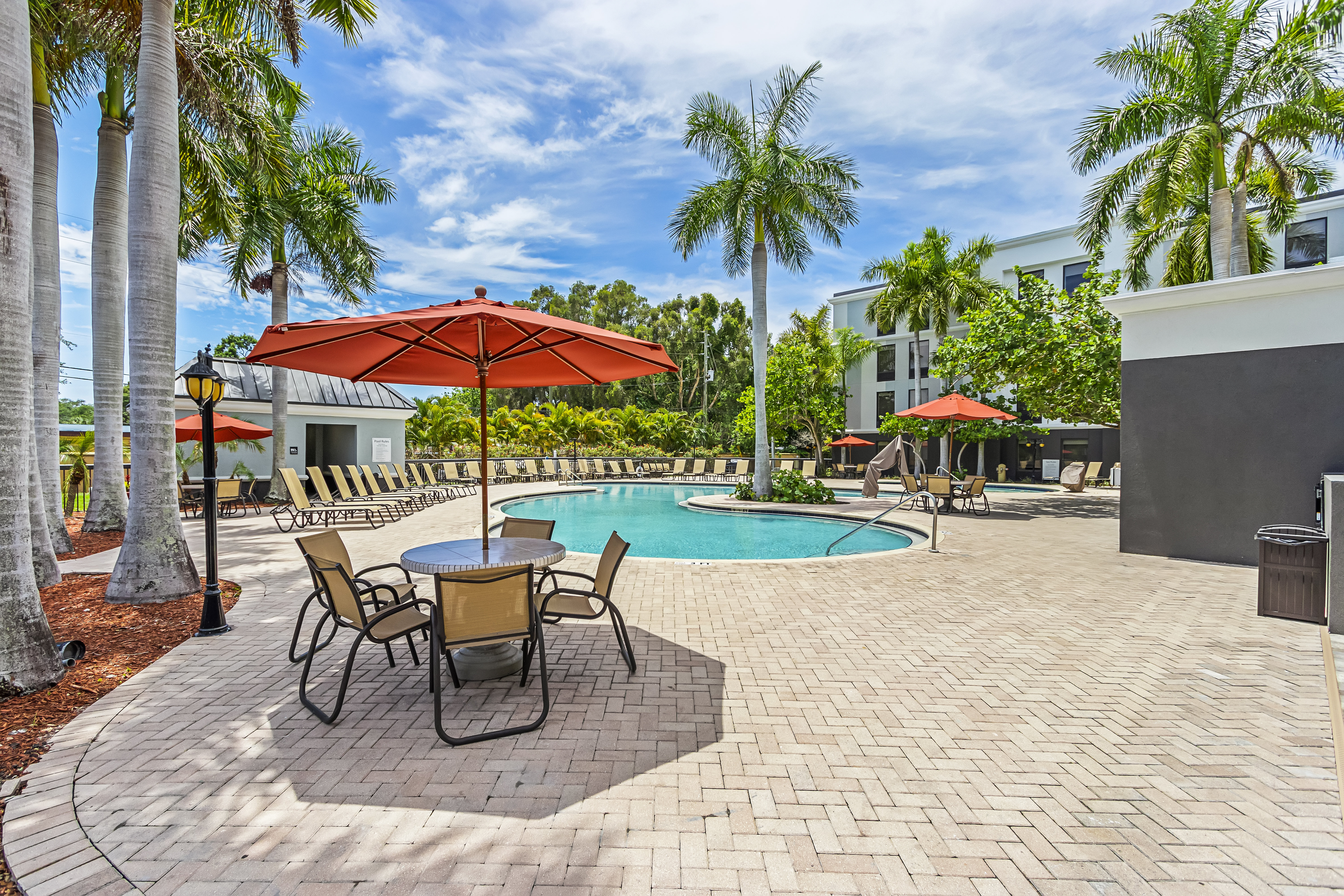 holiday inn st petersburg west by ihg