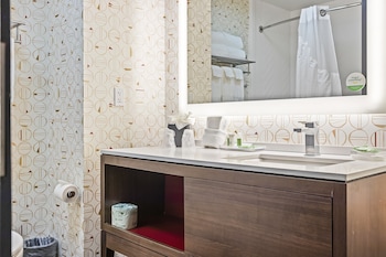 Holiday Inn St. Petersburg West By Ihg,St. Pete Beach>>Pinellas County,4 star