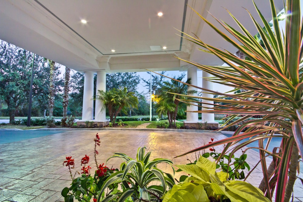 holiday inn express and suites tampa i 75