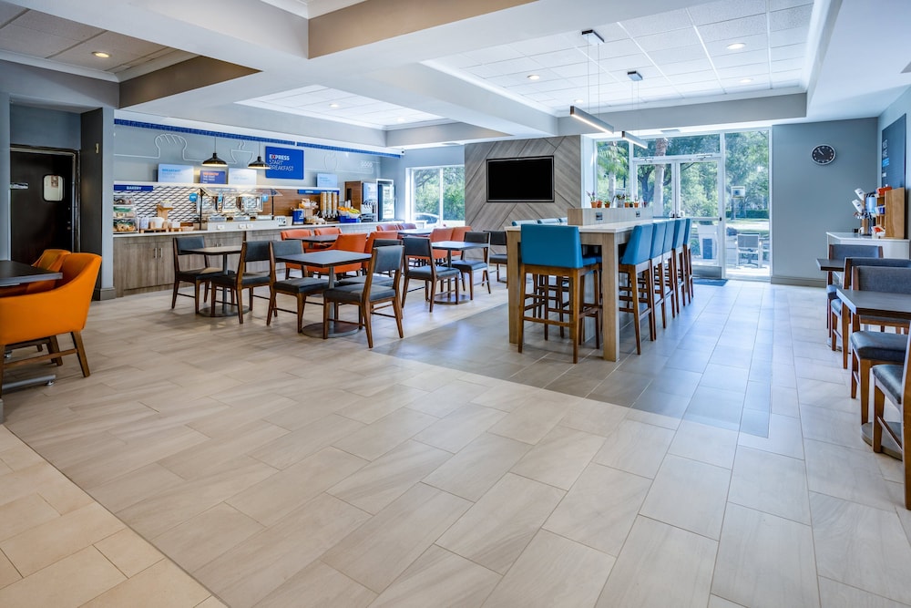 holiday inn express and suites tampa i 75