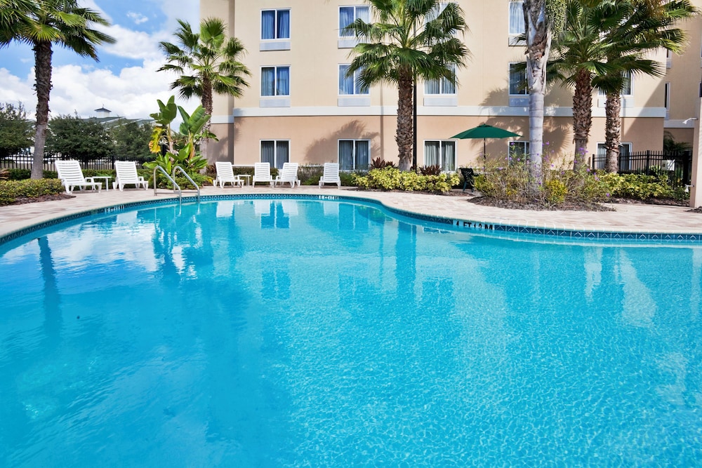 holiday inn express and suites tampa i 75