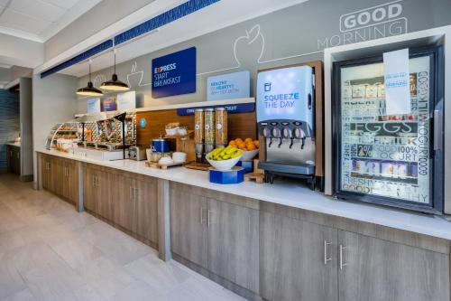 holiday inn express and suites tampa i 75