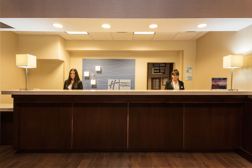 holiday inn express and suites tampa northwest oldsmar