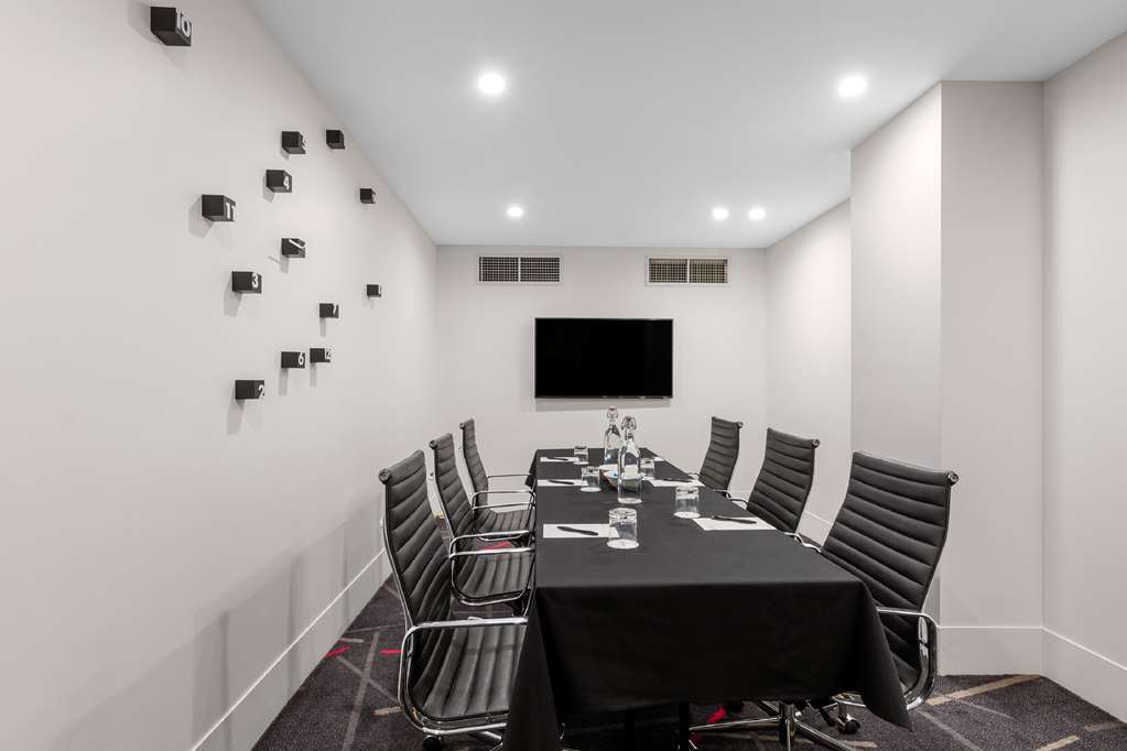 radisson on flagstaff gardens melbourne