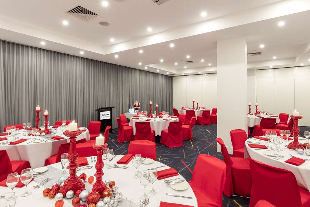 radisson on flagstaff gardens melbourne