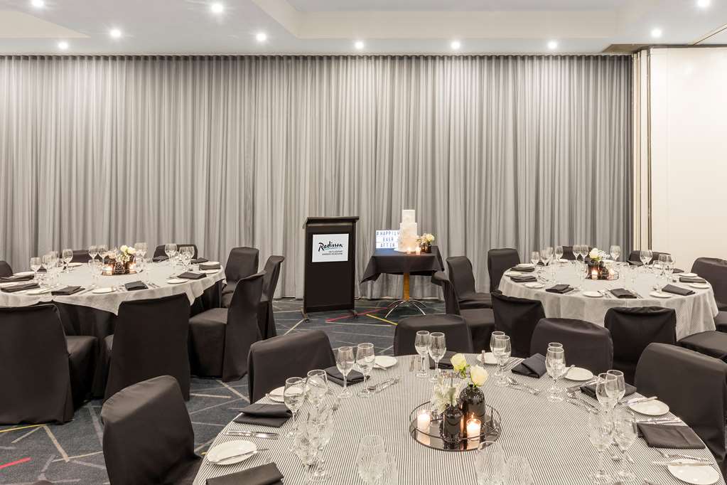 radisson on flagstaff gardens melbourne