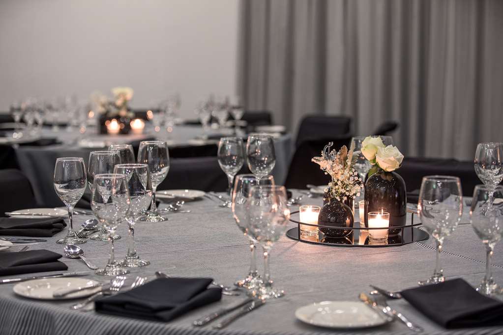 radisson on flagstaff gardens melbourne