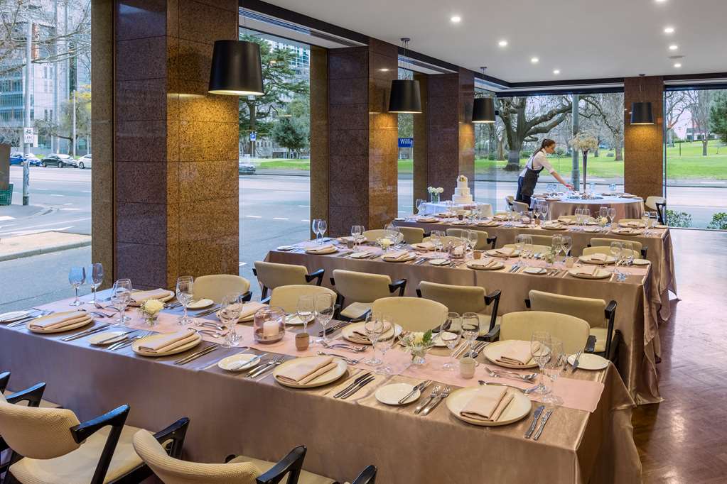 radisson on flagstaff gardens melbourne