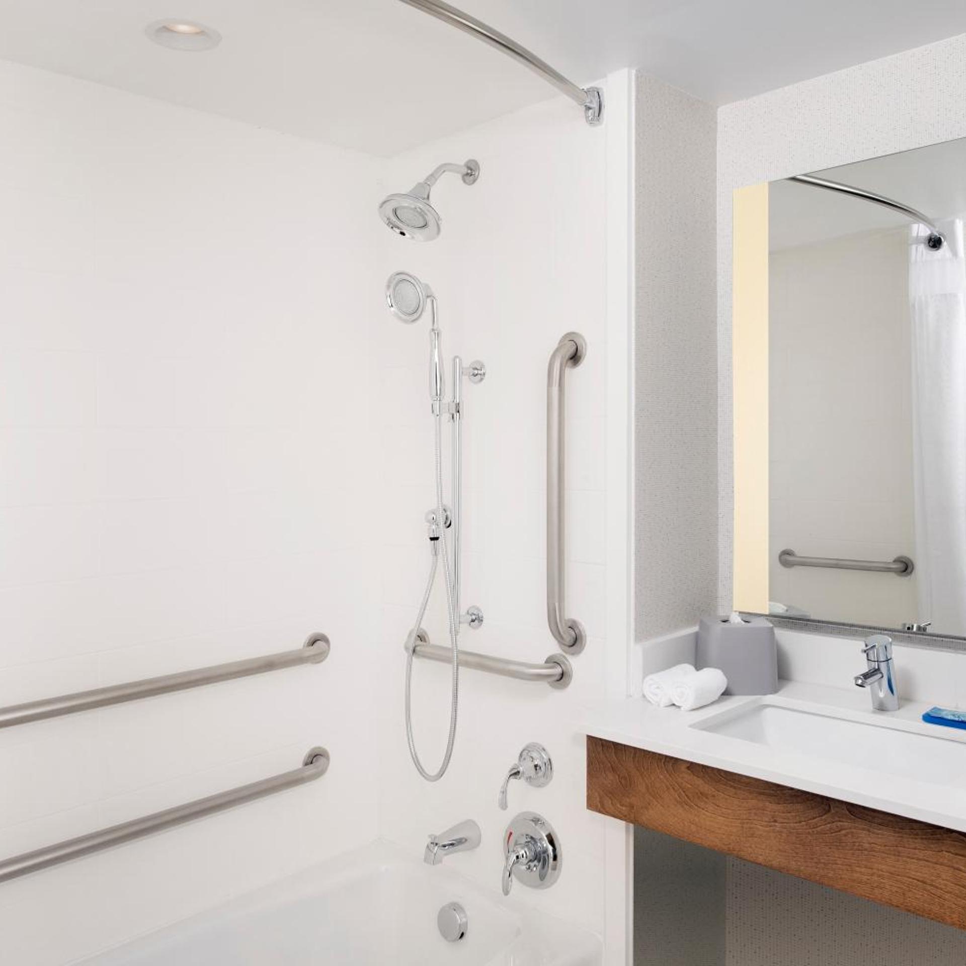 holiday inn express and suites college park university area by ihg