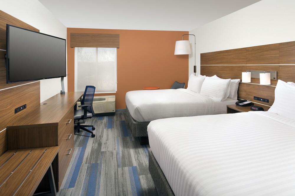 holiday inn express and suites college park university area by ihg