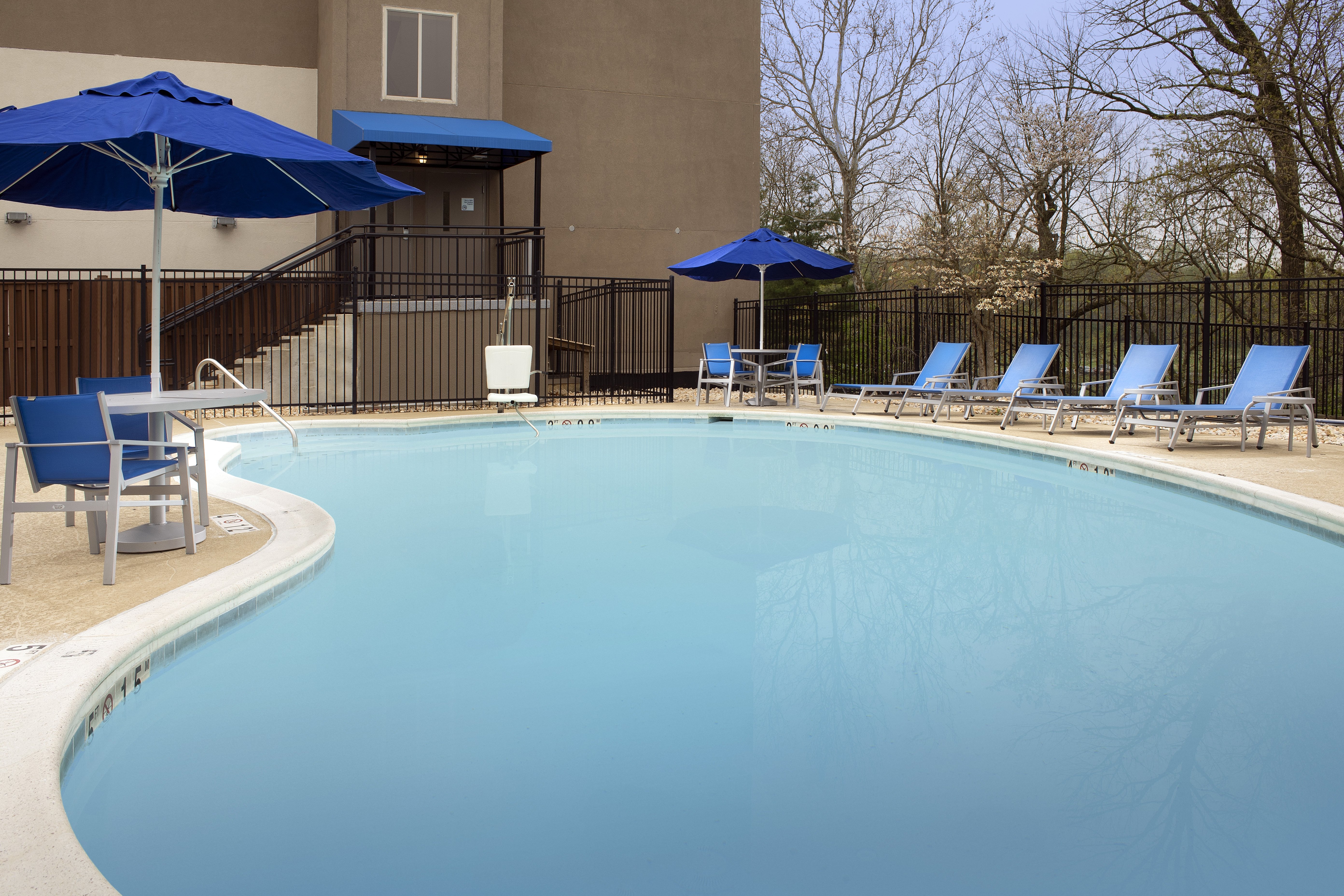 holiday inn express and suites college park university area by ihg