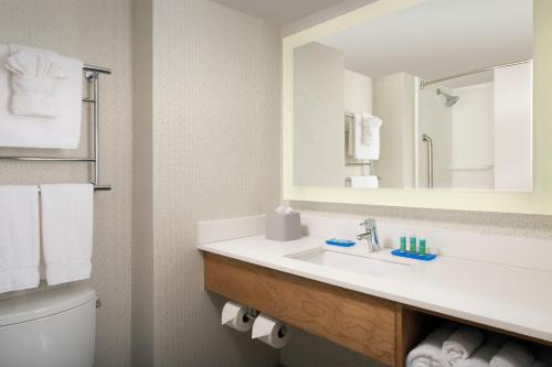 holiday inn express and suites college park university area by ihg