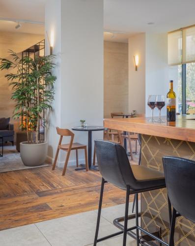 cassia hotel jerusalem