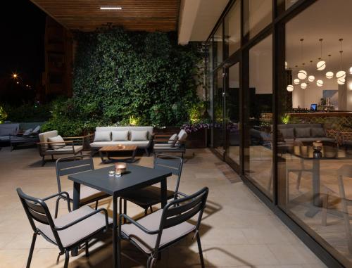 cassia hotel jerusalem