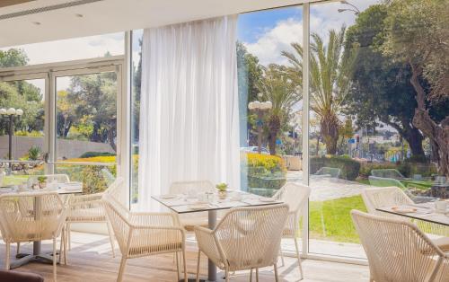 cassia hotel jerusalem