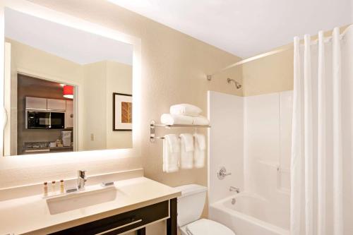 hawthorn suites charlotte executive center