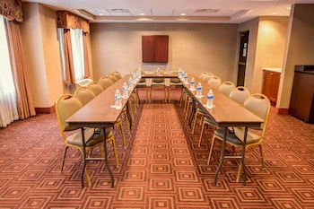 comfort suites concord mills