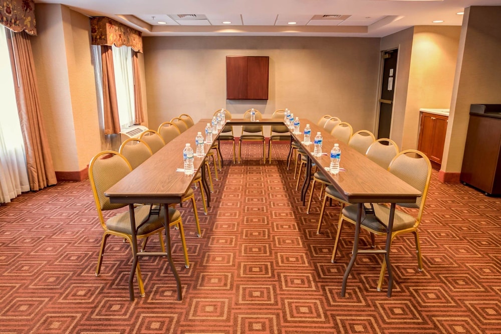 comfort suites concord mills
