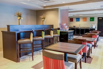 comfort suites concord mills