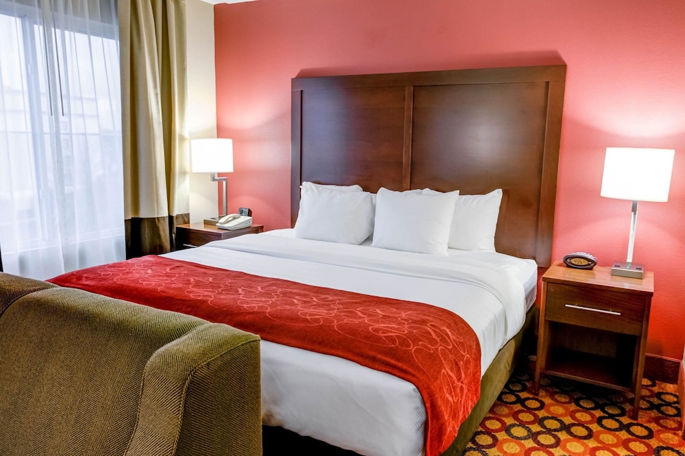 comfort suites concord mills