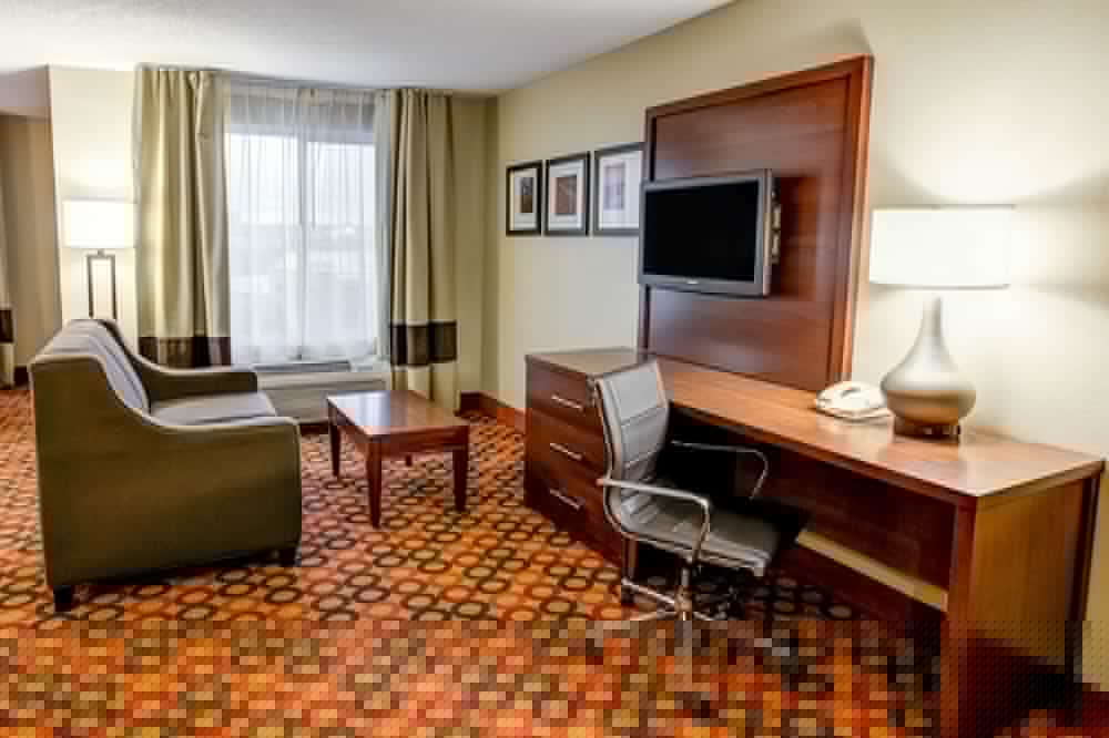 comfort suites concord mills