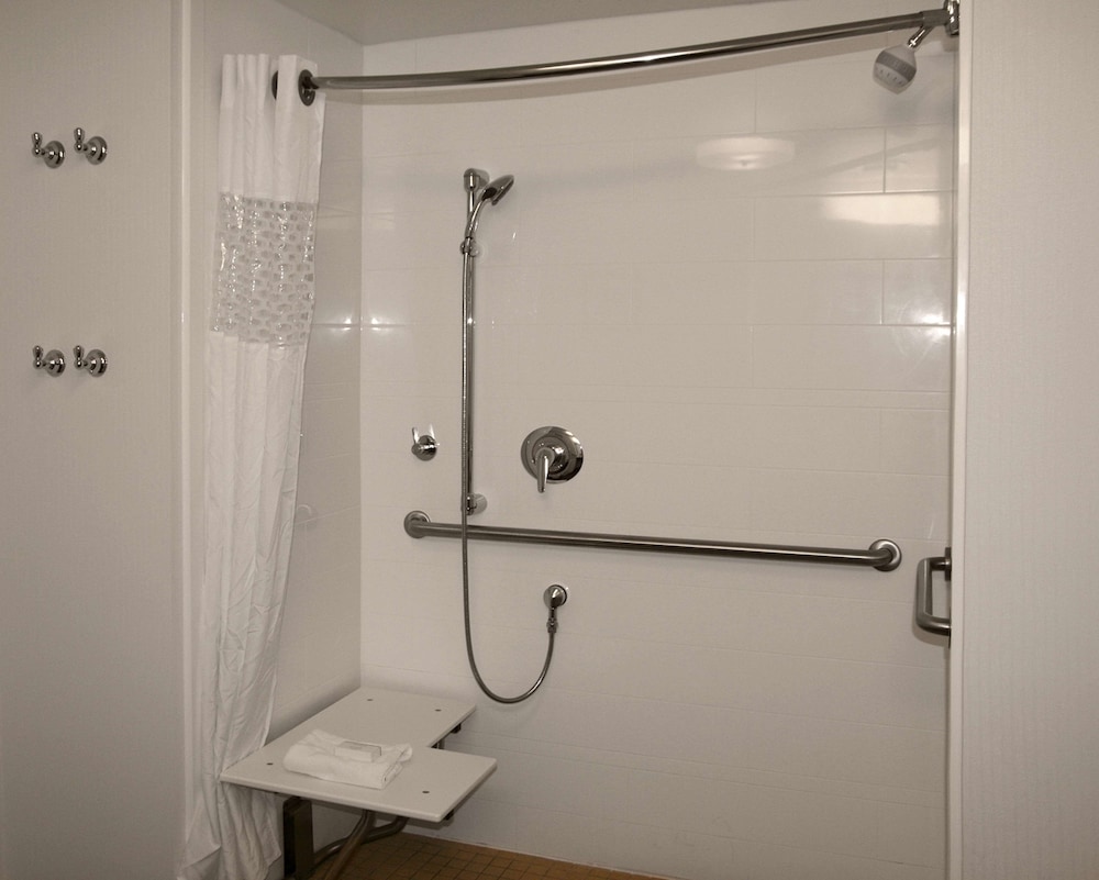 hampton inn and suites charlotte pineville
