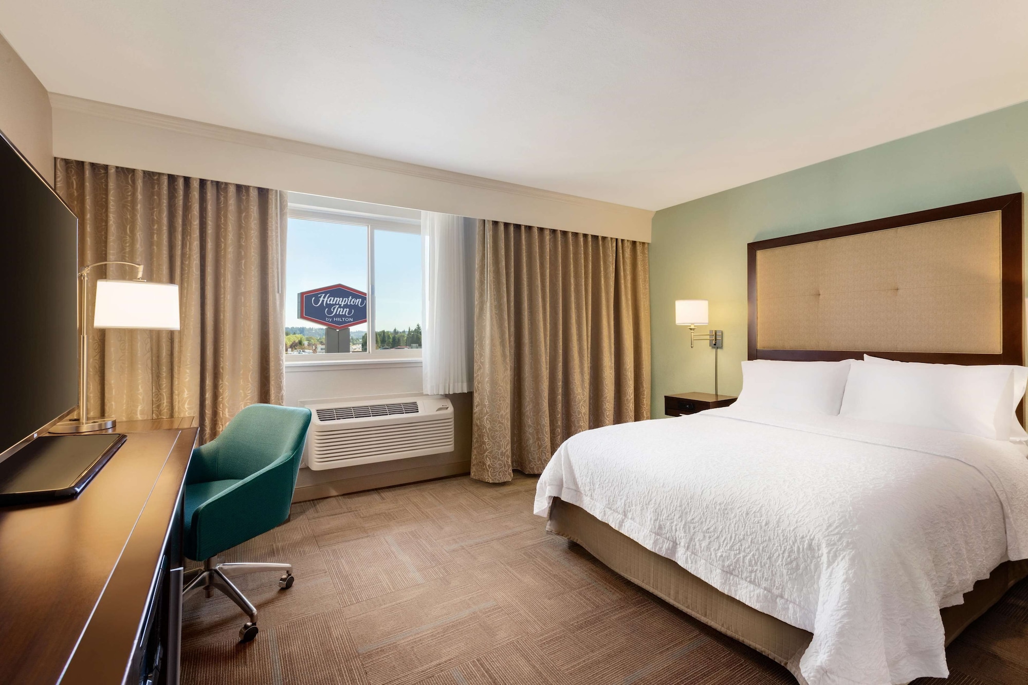 hampton inn clackamas