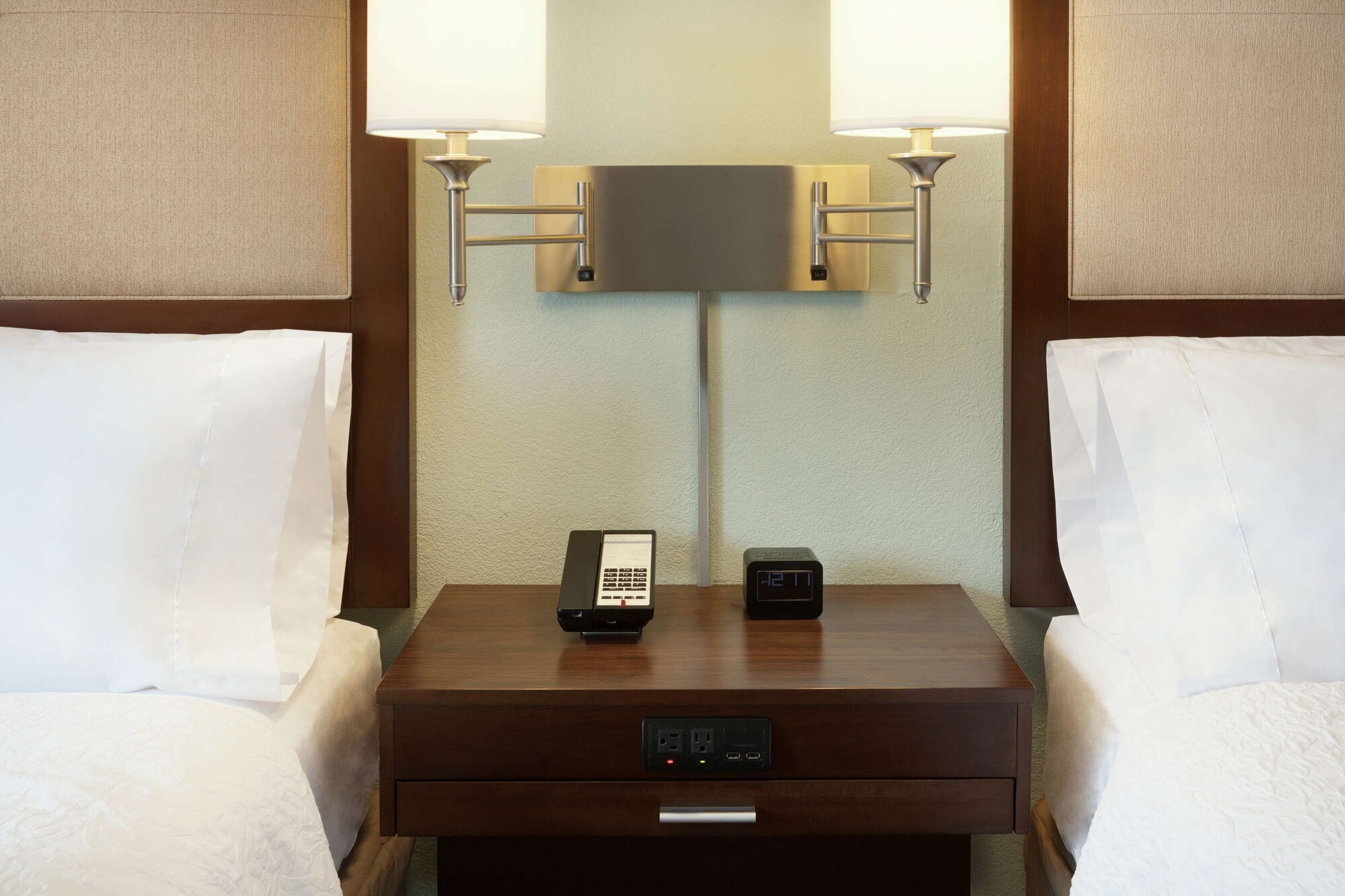 hampton inn clackamas