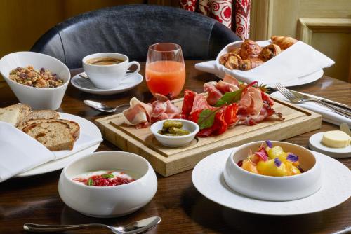 the gore london starhotels collezione