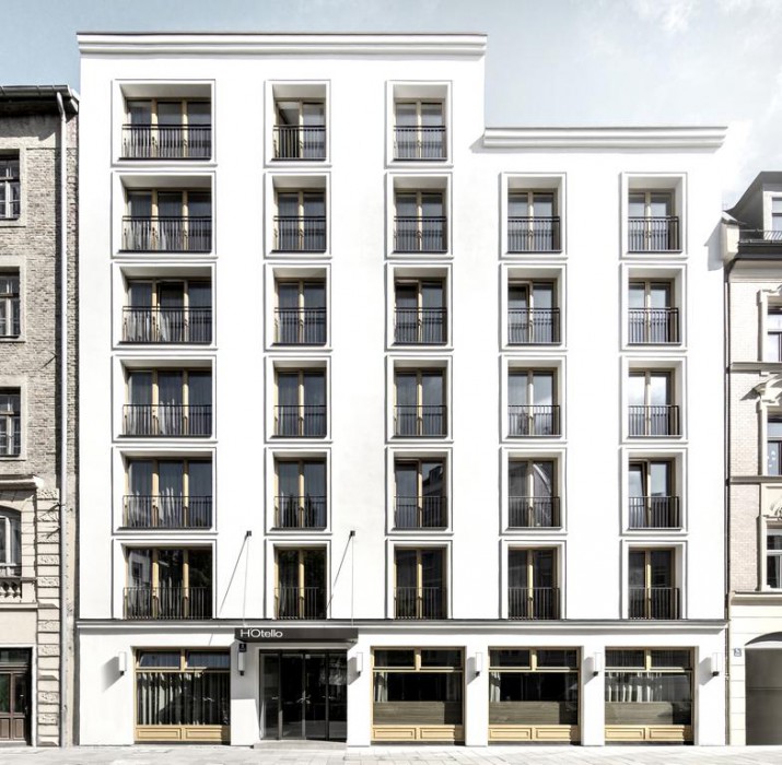 bob w munich old town