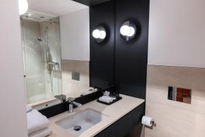 bob w munich old town