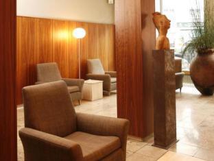 bob w munich old town