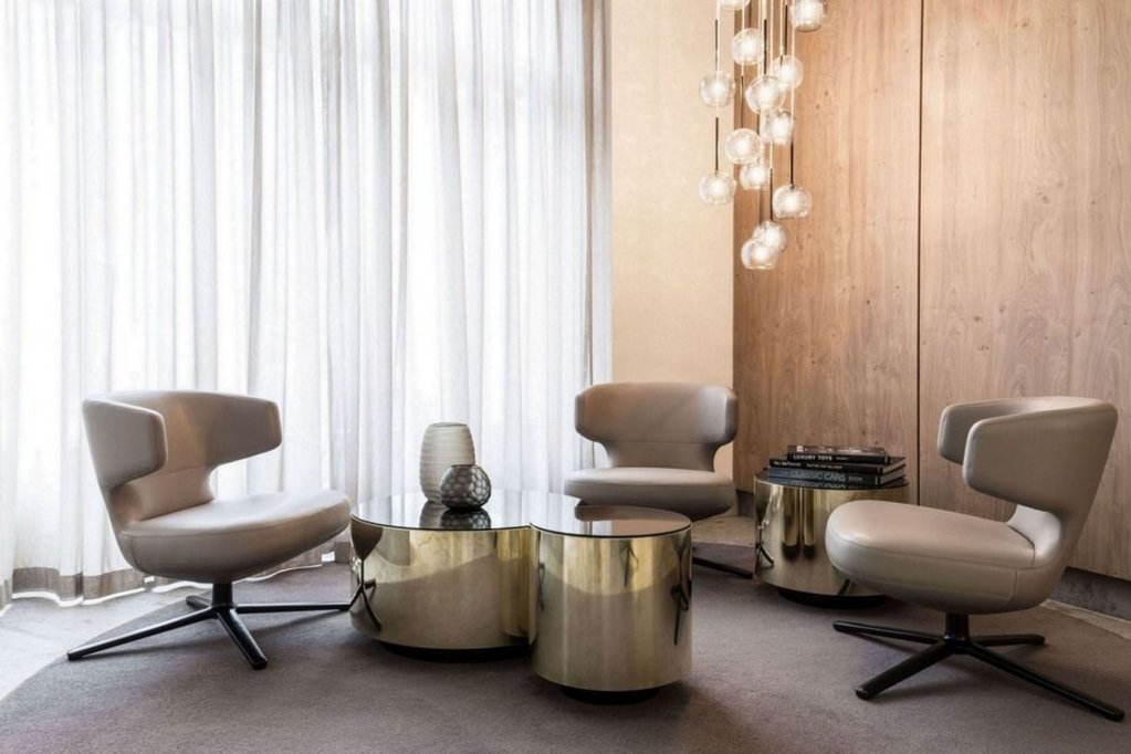 bob w munich old town