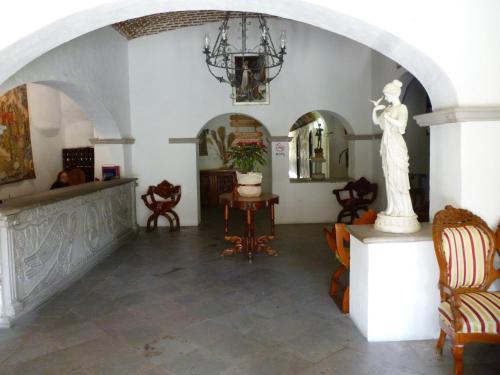 hotel castillo santa cecilia