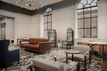 Hotel Indigo Baltimore Downtown By Ihg,Baltimore Penn Station>>Baltimore,4 star