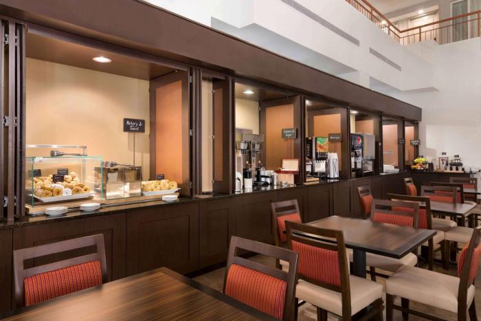 embassy suites by hilton baltimore at bwi airport
