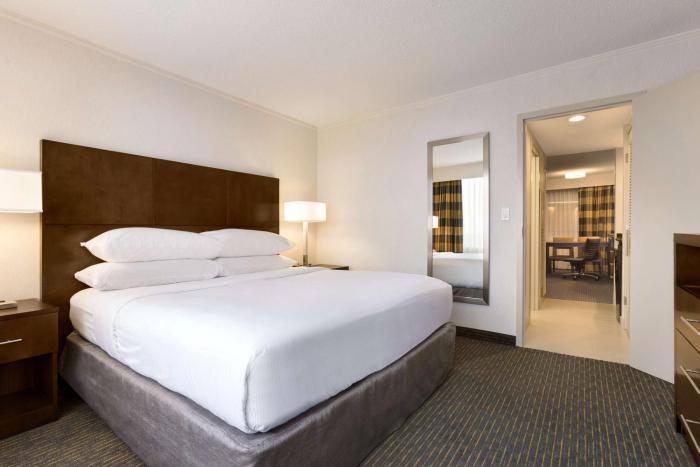 embassy suites by hilton baltimore at bwi airport