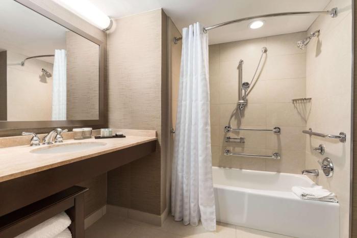 embassy suites by hilton baltimore at bwi airport